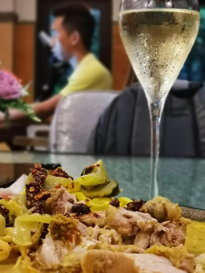 清邁 Avara Signature House酒店 外观 照片